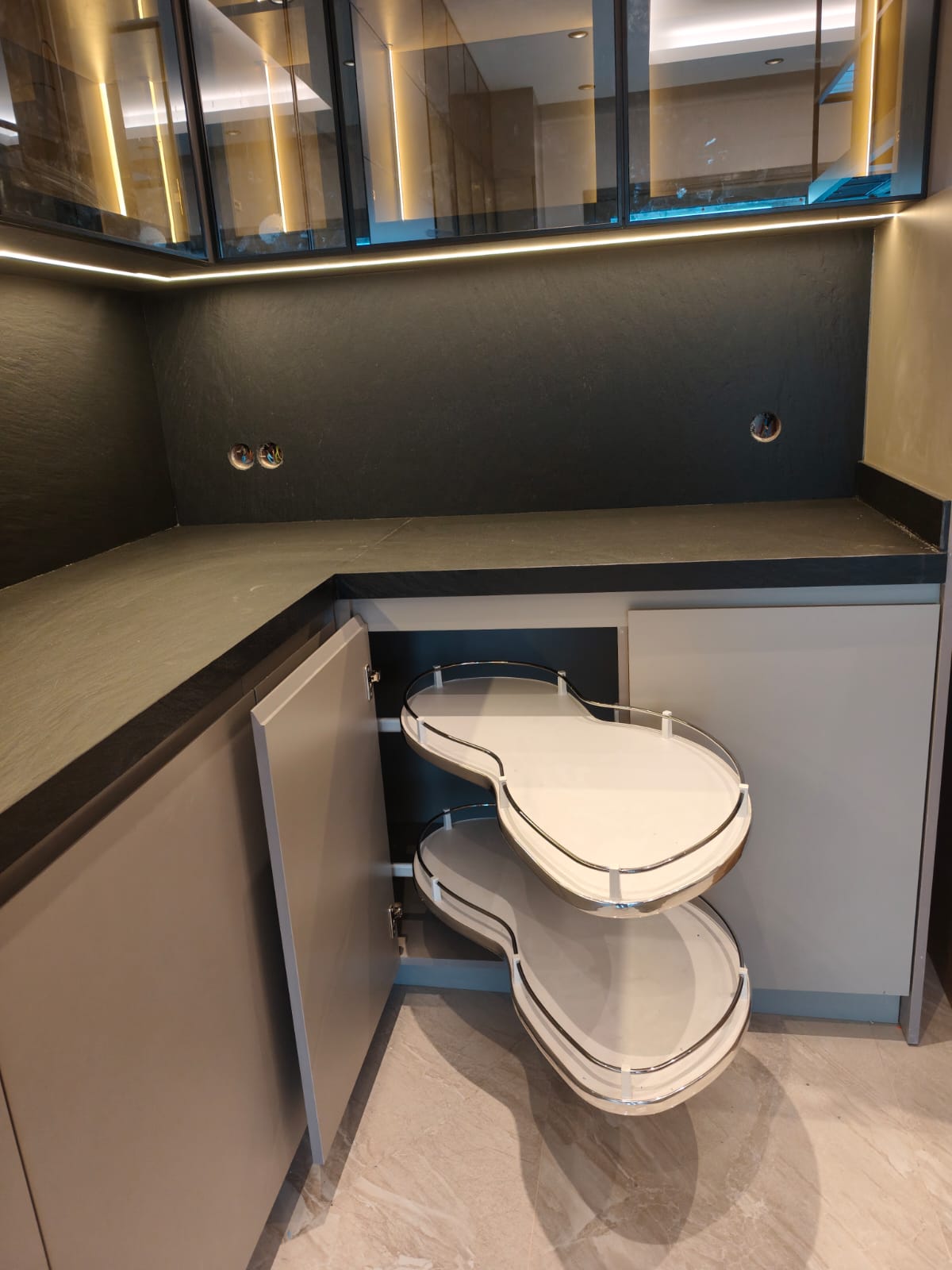 Köşe Dolap Çekmecesi